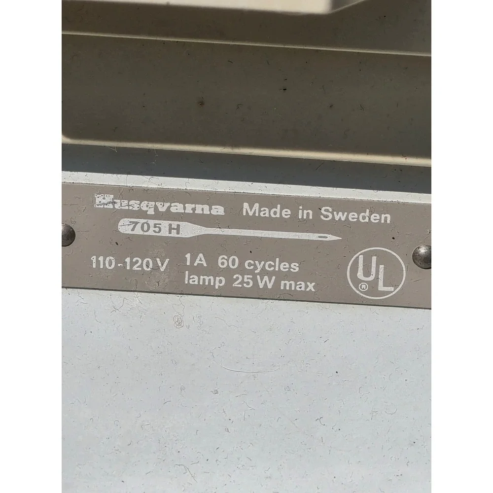 Husqvarna Viking 6030 Sewing Machine Made in Sweden with Case and Manual Vintage